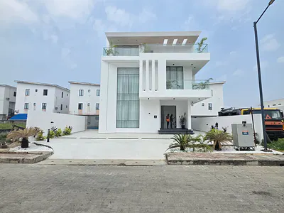 Luxury 5 Bedroom Detached Duplex with Elevator + Swimming Pool + Cinem — Lekki, Lagos