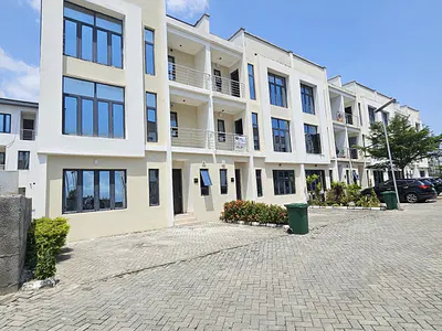Luxury 4 Bedroom Duplex — Osapa, Lekki, Lagos