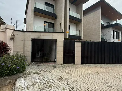 Elegant 5 Bedroom Detached Duplex — Ikoyi, Lagos