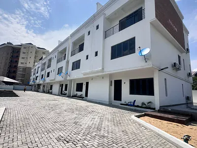 4 Bedroom Semi-Detached Duplex — Ikoyi, Lagos
