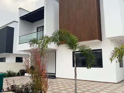5 Bedroom House with 2 BQ — Lekki, Lagos