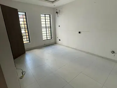 Self Contain Flat with Fitted Kitchen, Gym & Swimming Pool — Lekki, Lagos