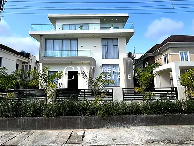 5 Bedroom Detached Duplex — Lekki, Lagos