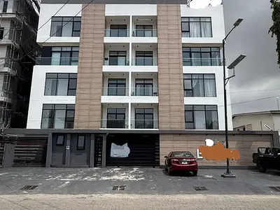 Exquisite Luxury 3 Bedroom Apartment with a Rooftip Swimming Pool — Lekki, Lagos