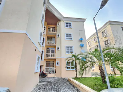 Fully Serviced 3 Bedroom Flat with BQ & Elevator — Lekki, Lagos