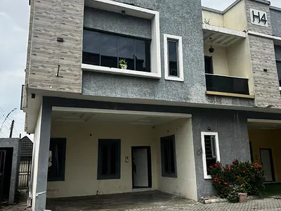 Distress Deal: 4-Bedroom Terrace Duplex — Lekki, Lagos
