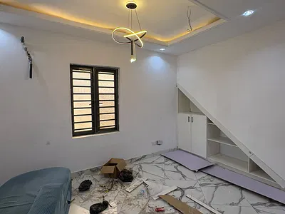 Spacious Mini Flat with Private Front Access & Personal Prepaid Meter — Ologolo, Lekki, Lagos