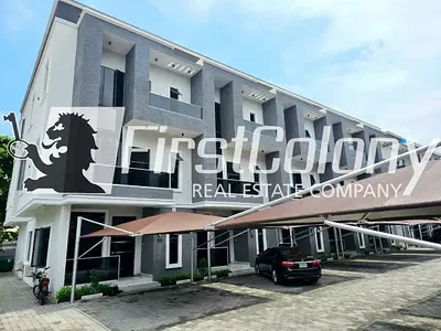 Well Built, Ample 4 Bedroom Terraced House (Fully Serviced) — Victoria Island (VI), Lagos
