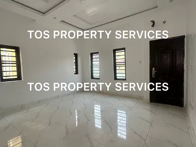 Classy 3 Bedroom Apartment — Sabo-Alagomeji, Alagomeji, Yaba, Lagos