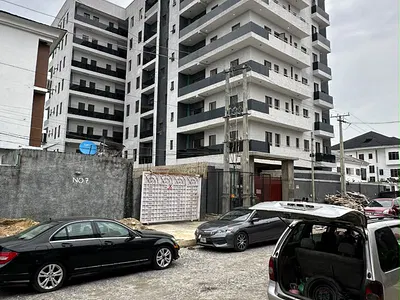 Neatly Finished 3 Bedroom Apartment with BQ, Swimming Pool, and Gym — Victoria Island (VI), Lagos