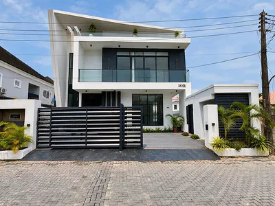 Grand 5-Bedroom Luxury Duplex with Exquisite Finishes — Sangotedo, Ajah, Lagos