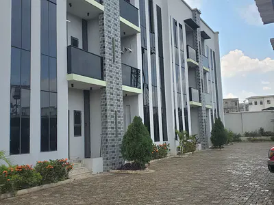 Newly Built 4 Bedroom Terraced Duplex with BQ — Jahi, Abuja