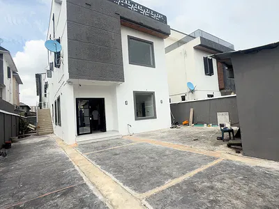 5 Bedroom Commercial Space with Spacious Compound and Rooftop Terrade — Massive Building on 3 Floors Perfect for Commercial Use, Lekki Phase 1, Lekki, Lagos