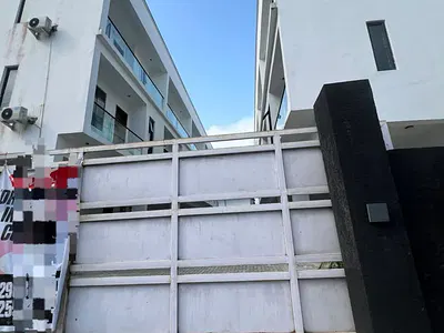 Luxury 4 Bedroom Fully Detached Duplex with BQ, Air Conditioner — Lekki, Lagos