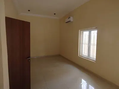 Newly Served 3 Bedroom First Floor — Jahi, Abuja