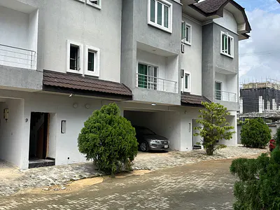 Luxury 4 Bedroom Semi-Detached Duplex — Lekki, Lagos