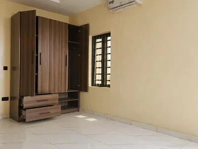 3 Bedroom Flat — Kolapo Ishola GRA, Phase 2, Ibadan, Oyo