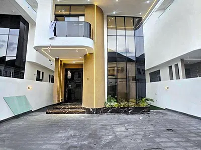 5 Bedroom Detached Duplex — Lekki, Lagos