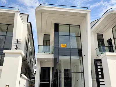 5 Bedroom Detached Duplex — Lekki, Lagos