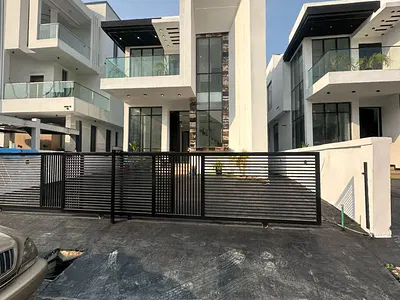 Ultra Modern 5 Bedroom Detached Duplex with Pool & BQ — Lekki, Lagos