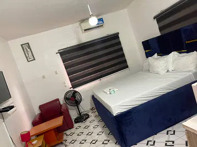 4 Bedrooms Flat, Fully Serviced Apartment